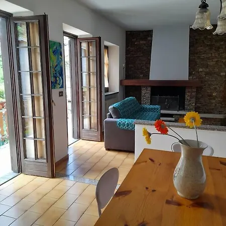 La Vecchia Fontana, Curcio Casa Con 2 Da Letto * Colico