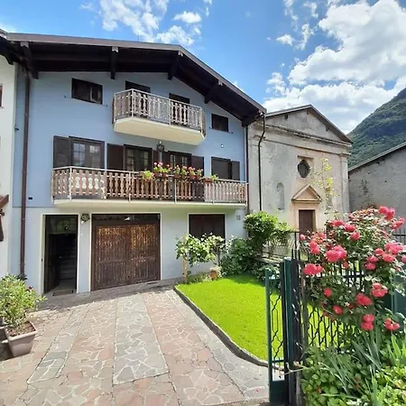 Vakantiehuis La Vecchia Fontana, Curcio Casa Con 2 Da Letto *